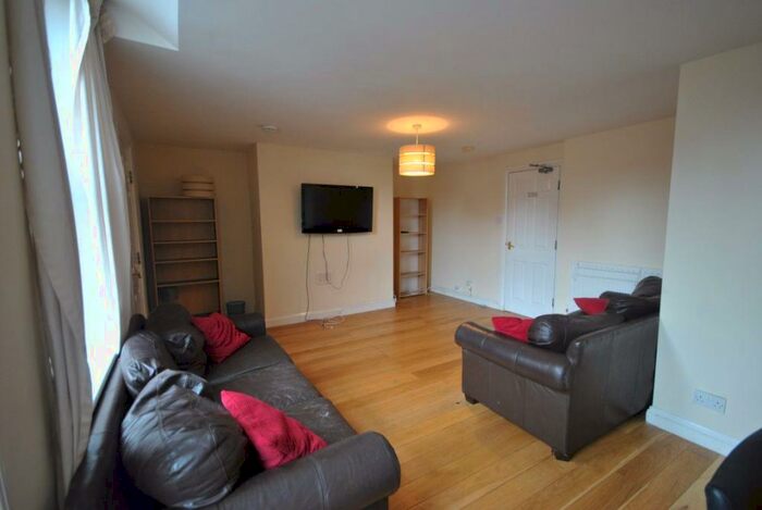 6 Bedroom Property To Rent In Shortridge Terrace, NE2