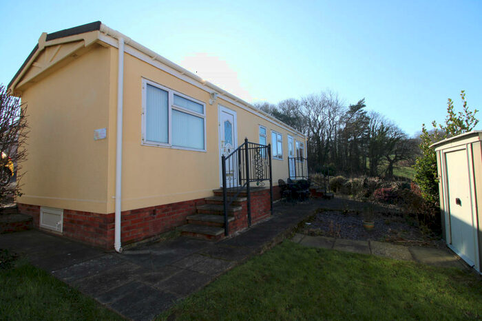 1 Bedroom Park Home For Sale In Vicarage Park, Ffynnongroyw, CH8