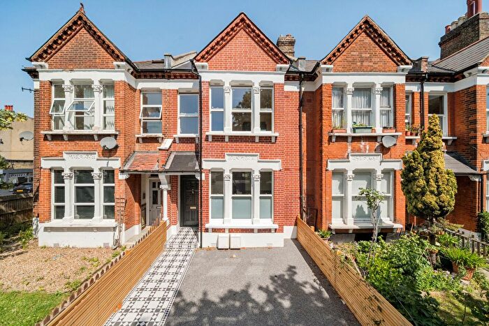3 Bedroom Property For Sale In East Dulwich Road, East Dulwich, London, SE22