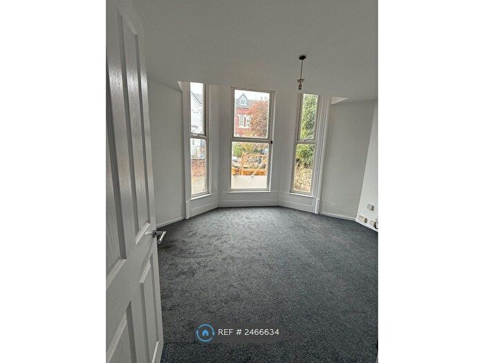 1 Bedroom Flat To Rent In Silverdale Road, Prenton, CH43