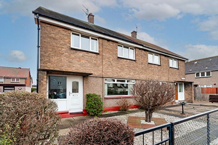 4 Bedroom Semi Detached House For Sale In Fishers Road, Port Seton, EH32