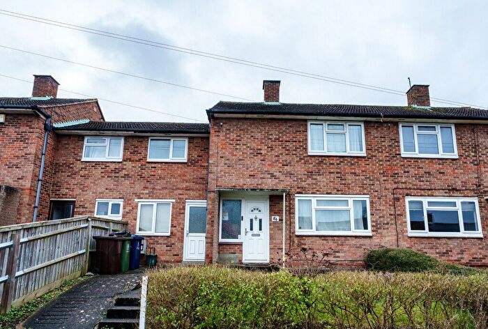 3 Bedroom Terraced House For Sale In Derwent Avenue, Oxford, OX3