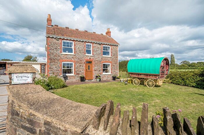 4 Bedroom Cottage For Sale In Yate Road, Iron Acton, Bristol, Gloucestershire, BS37