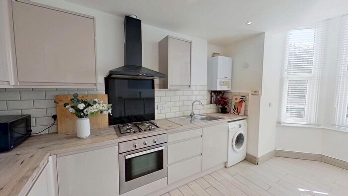 2 Bedroom Terraced House To Rent In Flat, Addison Street, Nottingham, NG1