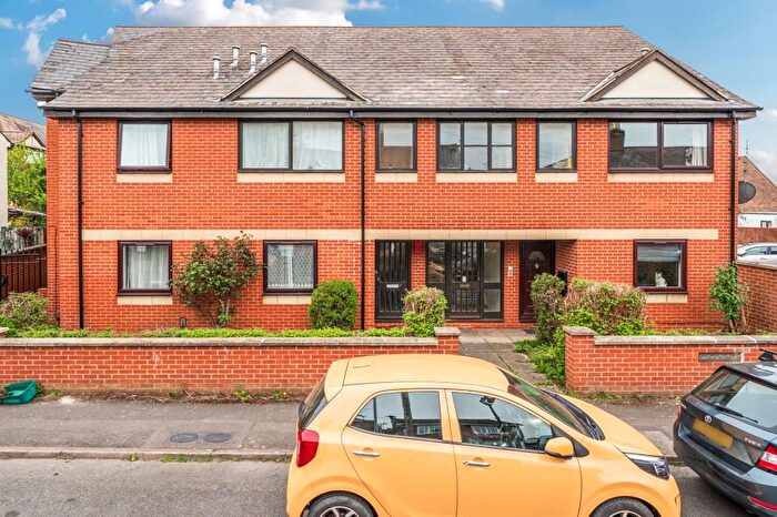 1 Bedroom Flat To Rent In Alpha Street South, Slough, SL1