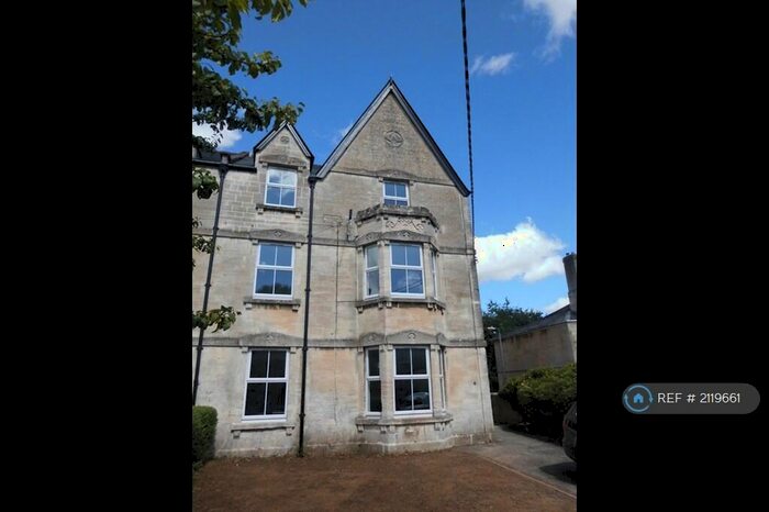 1 Bedroom Flat To Rent In Trowbridge Road, Bradford On Avon, BA15