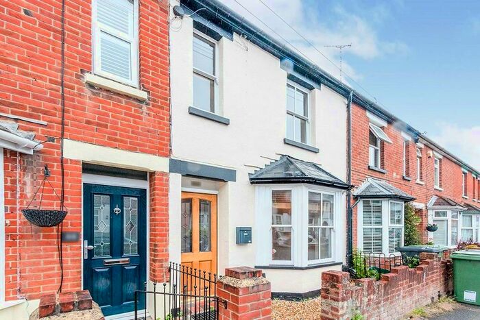 4 Bedroom Terraced House To Rent In George Street, Basingstoke, Hampshire, RG21