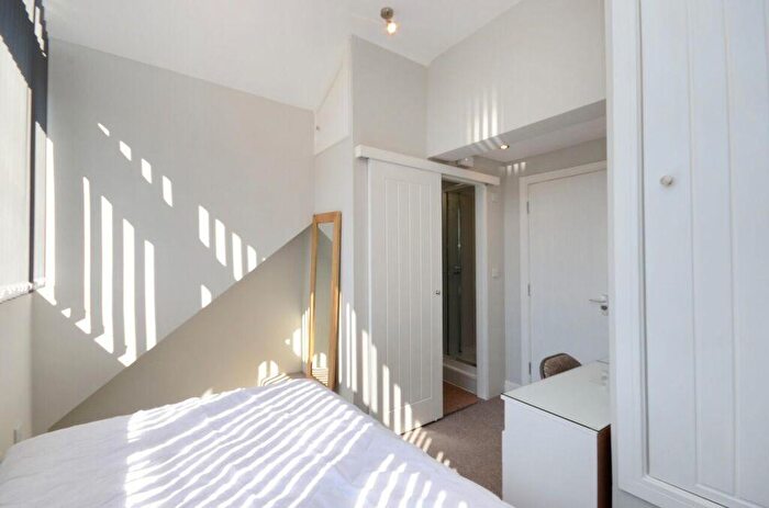 3 Bedroom House To Rent In Edmund Road, Sheffield, S2
