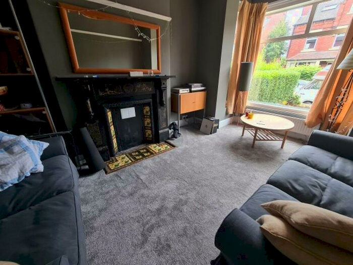 4 Bedroom House To Rent In Stanmore Road, Leeds, LS4
