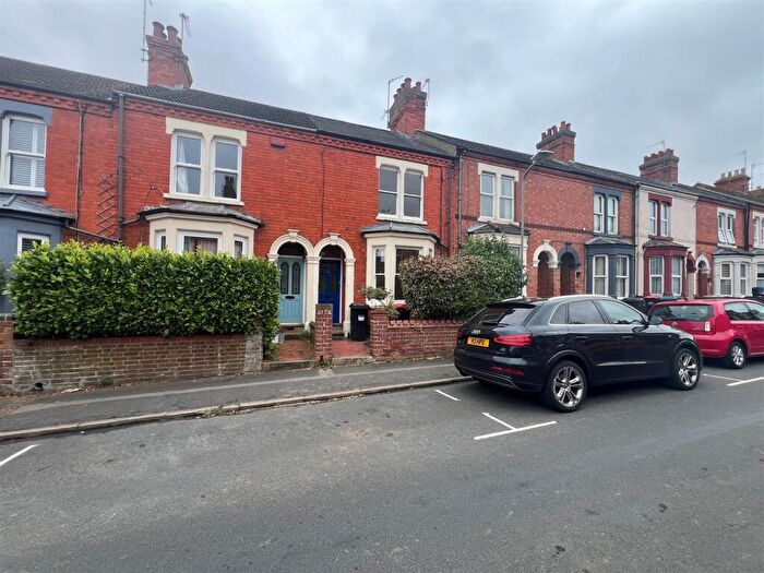 3 Bedroom Terraced House To Rent In Windsor Street, Wolverton, Milton Keynes, MK12