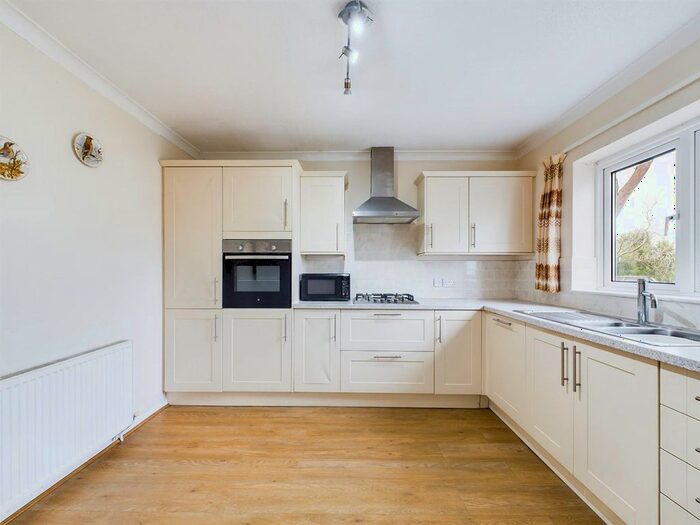 3 Bedroom Semi-Detached House For Sale In Mount Pleasant Close, Kingsbridge, TQ7