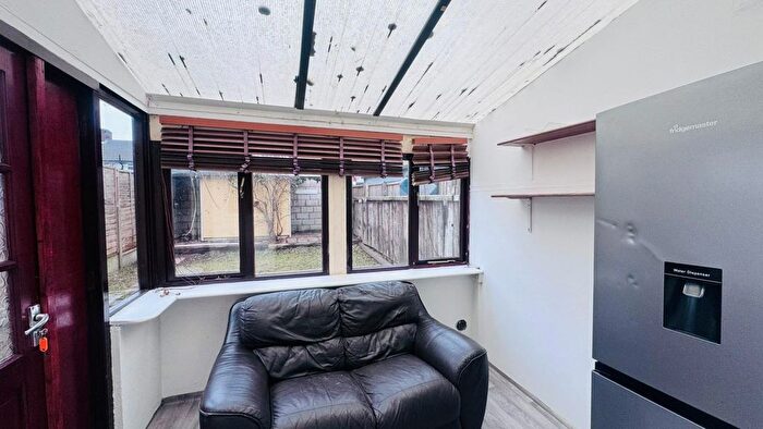 2 Bedroom Terraced House To Rent In Oxlow Lane, Dagenham, RM9