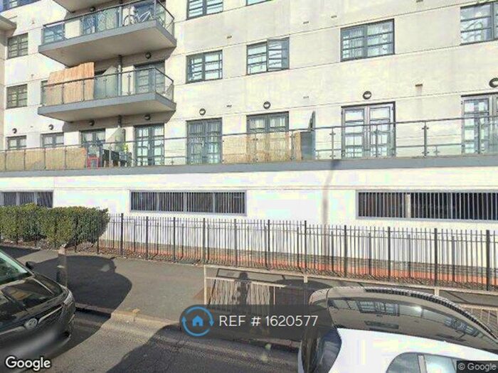 2 Bedroom Flat To Rent In Elgin House, Romford, RM6