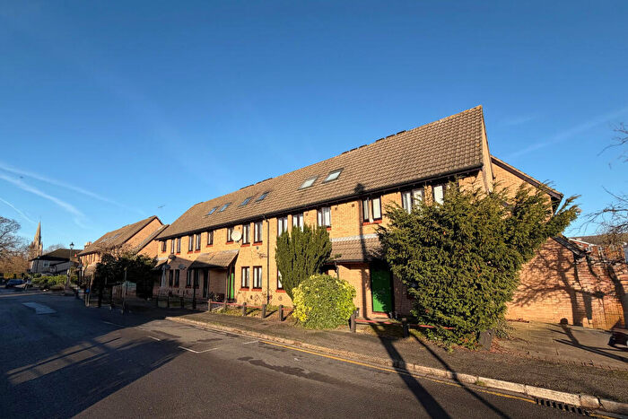 1 Bedroom Maisonette For Sale In Osborne Street, Slough., SL1