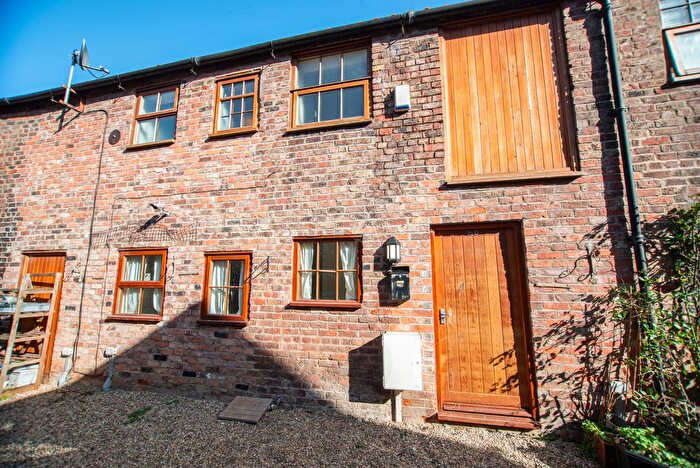 2 Bedroom Terraced House To Rent In North Street, Bridlington, YO15