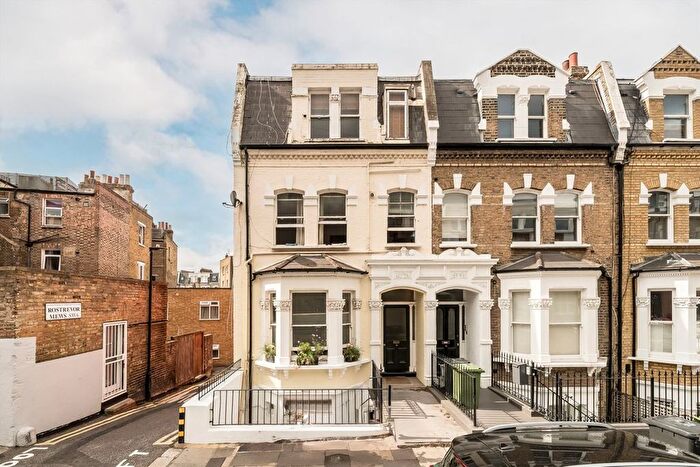 2 Bedroom Flat For Sale In Chesilton Road, Parsons Green, SW6