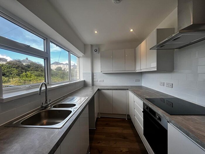 3 Bedroom Maisonette To Rent In The Broadway, Plymouth, PL9