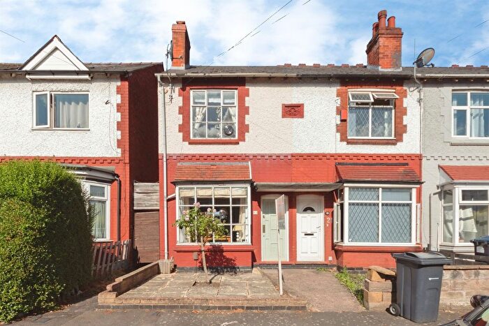 2 Bedroom End Terrace House For Sale In Westbury Road, Birmingham, B17