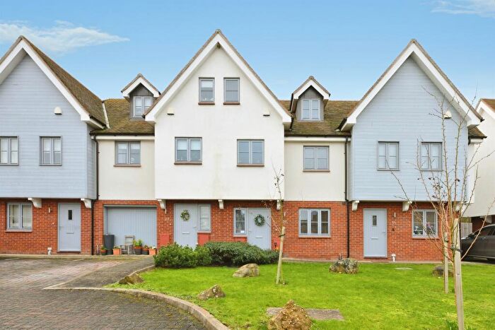 2 Bedroom Town House For Sale In Icknield Rise, Great Chesterford, Saffron Walden, CB10