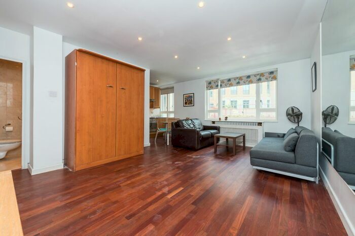 Studio To Rent In Park Crescent, Marylebone, W1B