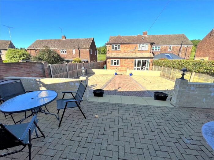 4 Bedroom Semi-Detached House To Rent In Franklin Road, Gravesend, Kent, DA12