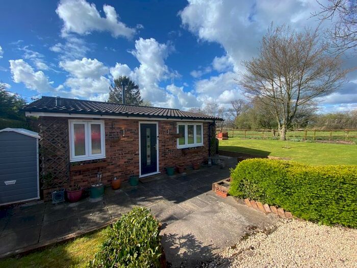 2 Bedroom Bungalow For Sale In Pickmere Lane, Pickmere, Knutsford, WA16