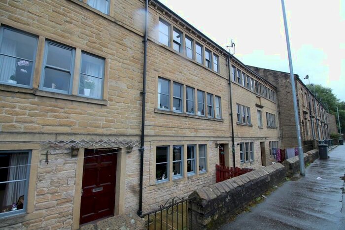 2 Bedroom Terraced House To Rent In Manchester Road, Linthwaite, Huddersfield, West Yorkshire, HD7