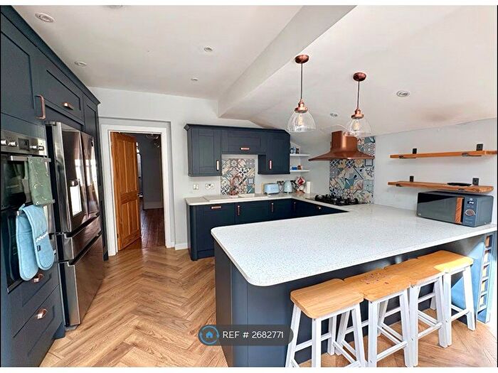 3 Bedroom Terraced House To Rent In Ruby Street, Bristol, BS3