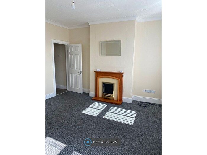 1 Bedroom Flat To Rent In Finkle Street, Stainforth, DN7