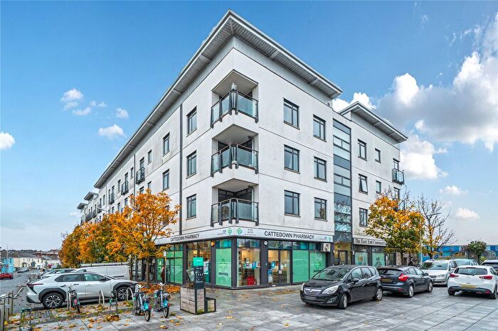 2 Bedroom Detached House For Sale In Cattedown Road, Plymouth, Devon, PL4