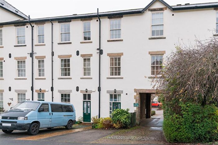 1 Bedroom Terraced House For Sale In Brearley Hall, Woodmere Drive Old Whittington, Chesterfield, Derbyshire, S41