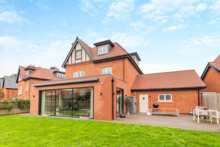 6 Bedroom Detached House For Sale In Taplow Riverside, Maidenhead, SL6