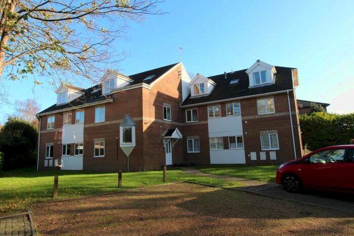 2 Bedroom Flat To Rent In Danecourt Road, Ashley Cross, Poole, BH14