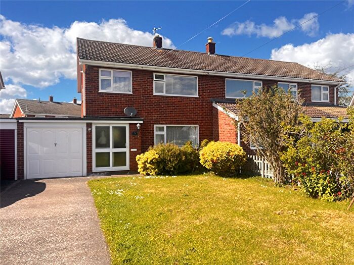 3 Bedroom Semi Detached House For Sale In Ashford Drive, Heath Farm, Shrewsbury, Shropshire, SY1