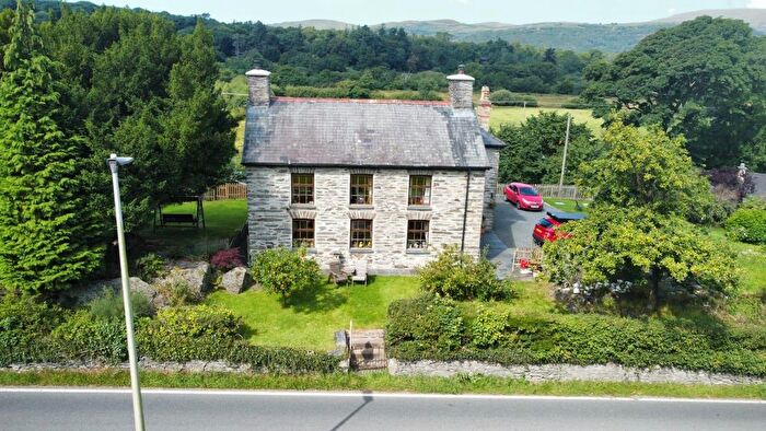 4 Bedroom Detached House For Sale In Glandyfi, Machynlleth, SY20