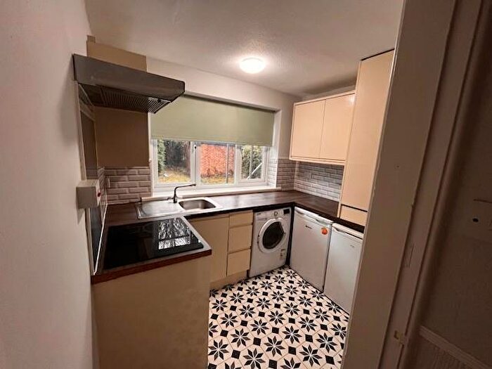 2 Bedroom Flat To Rent In Flat, Shenley LaneWeoley CastleBirmingham, B29