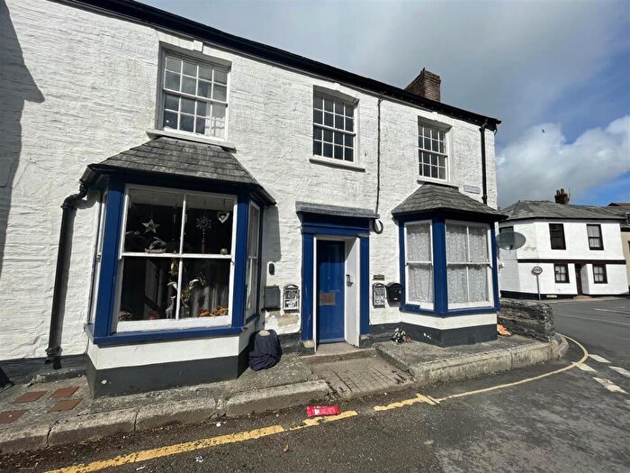 1 Bedroom Flat To Rent In Castle House, Liskeard, PL14