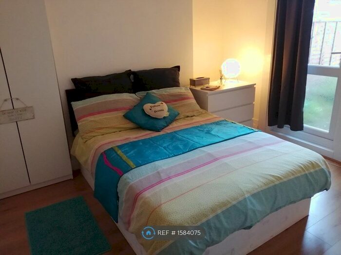 1 Bedroom Flat To Rent In Vicarage Road, London, E10