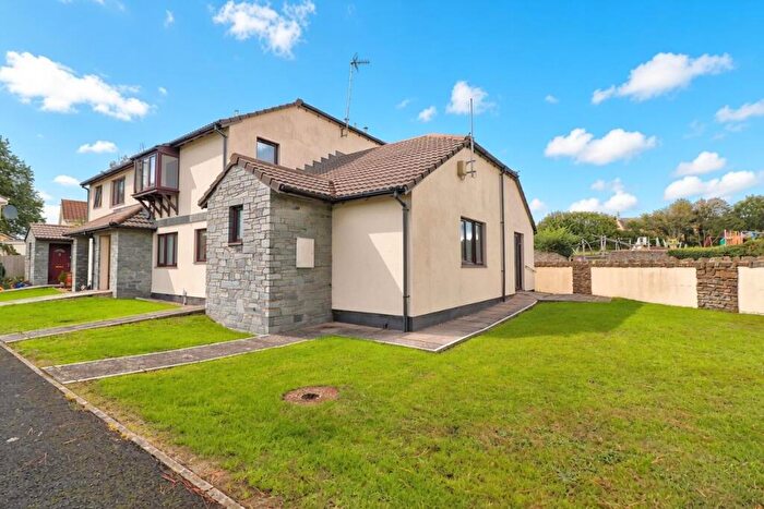 2 Bedroom Bungalow For Sale In Lilybridge, Northam, Bideford, EX39