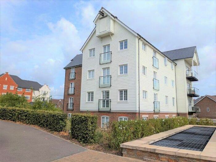 2 Bedroom Flat To Rent In Arundale Walk, Horsham, RH12