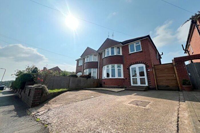 3 Bedroom Property To Rent In Meadowhill Road, Redditch, B98