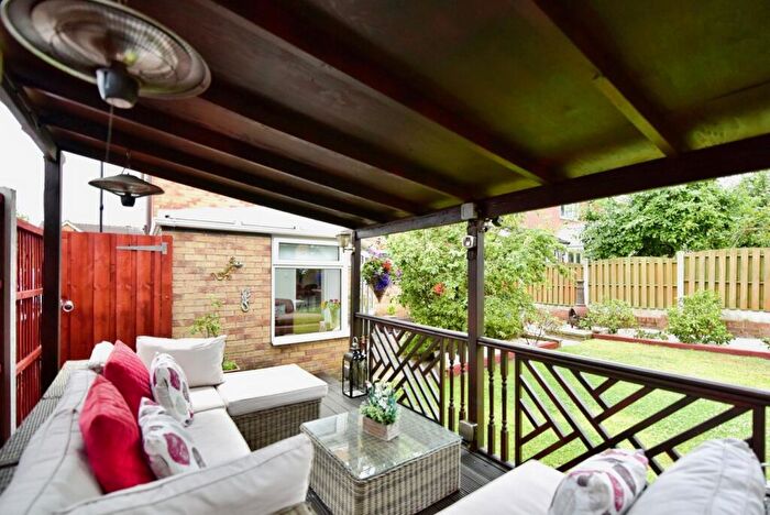 5 Bedroom Detached House For Sale In Steven Place, Chapeltown, Sheffield, South Yorkshire, S35