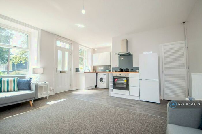 2 Bedroom Terraced House To Rent In Mill Street, Bacup, OL13