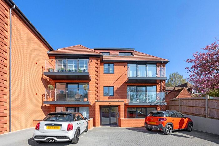 3 Bedroom Flat For Sale In Penthouse - Goldstone Crescent, Hove, BN3