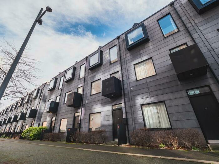 3 Bedroom Town House To Rent In Keepers Quay, M4