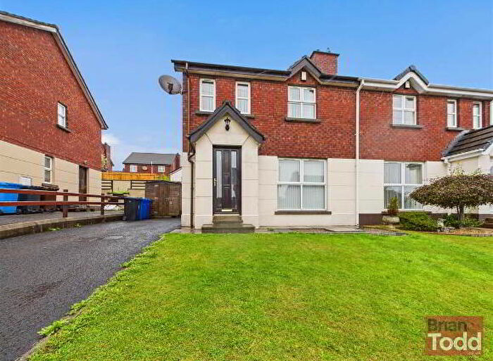 3 Bedroom Semi-Detached House For Sale In Huntly Park, Larne, BT40