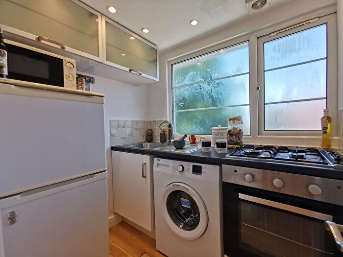 2 Bedroom Apartment To Rent In Wembley Hill Road Wembley, HA9
