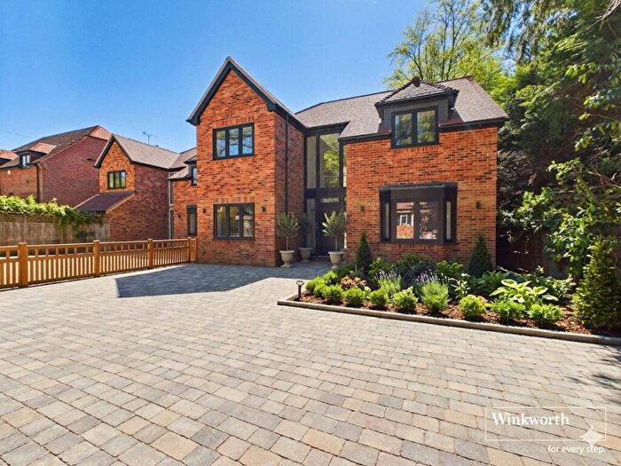4 Bedroom Detached House For Sale In Collaroy Road, Cold Ash, Thatcham, Berkshire, RG18