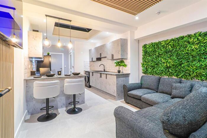 5 Bedroom Terraced House To Rent In Dean Street, Stoke, Coventry, CV2