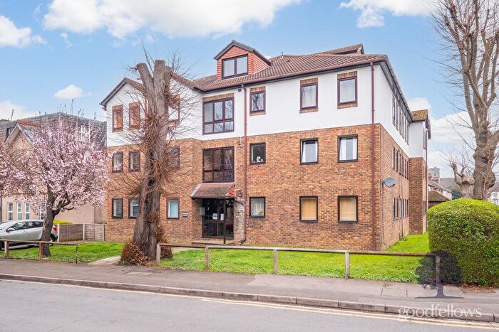 1 Bedroom Flat To Rent In Burnell Road, Sutton, SM1